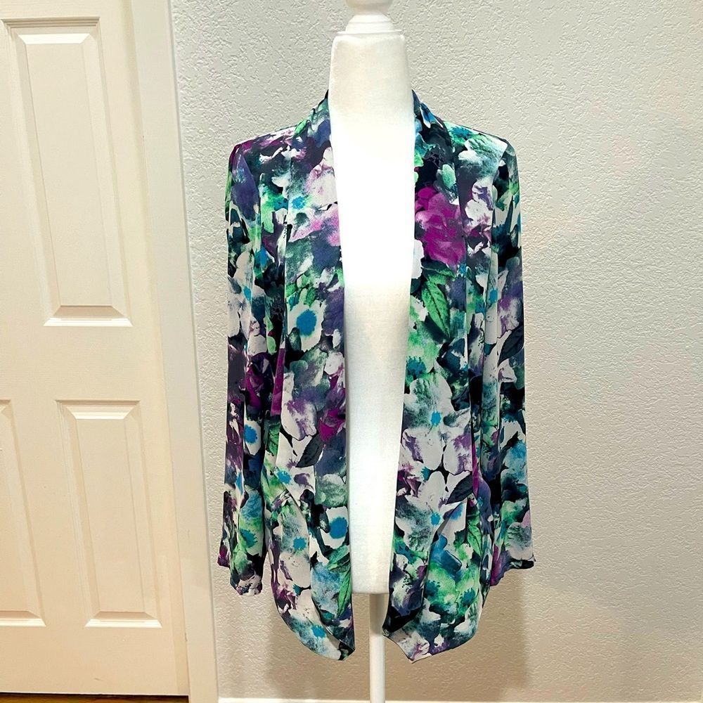 ASTR Floral Drape Front Open Blazer Size Small.